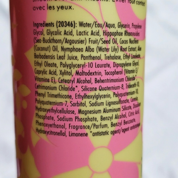 Price drop! amika Smooth Over Frizz-Fighting Hair Treatment Mask  6.7 oz. New. - Picture 4 of 7